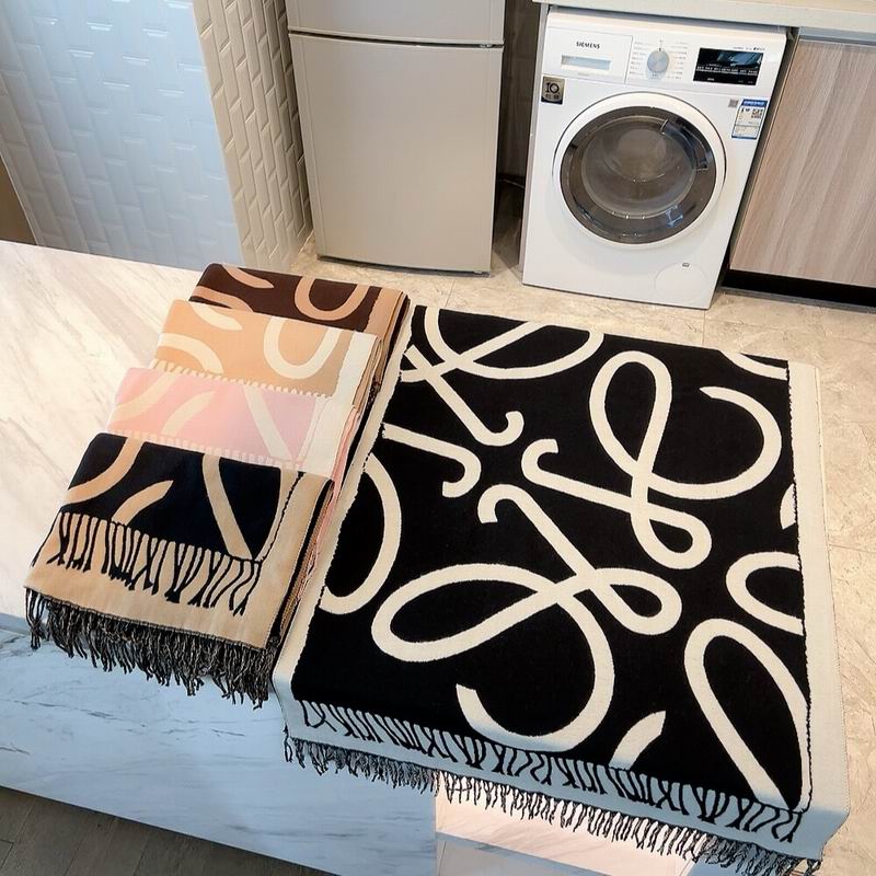 Loewe scarf 50X180cm 100%羊毛 E13